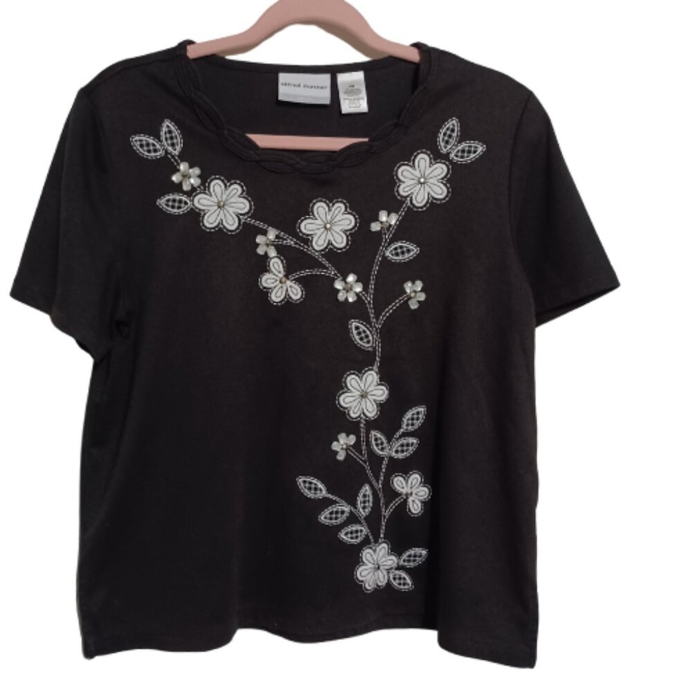 Alfred Dunner Embroidered T-shirt with Braided Crew Neck  Short Sleeve Size PM